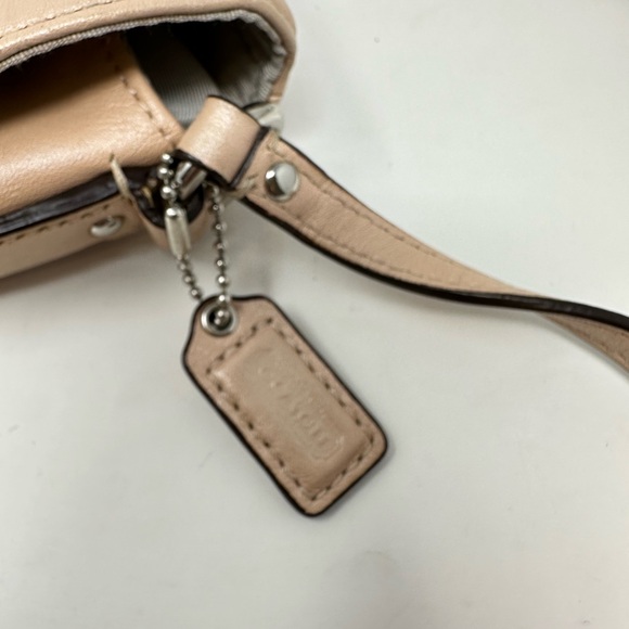 Coach Soho Shell Pearlescent Leather Flap Small Crossbody Purse Bag - Picture 13 of 15